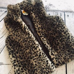 Girls faux fur vest